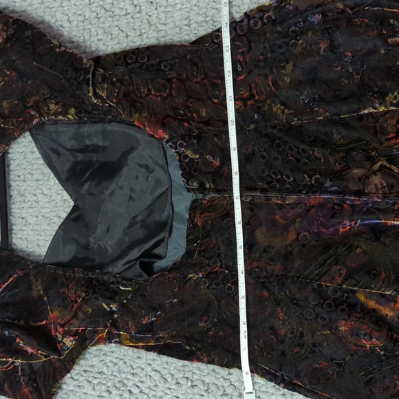 GORGEOUS velvet floral mini dress - Picture 8 of 10